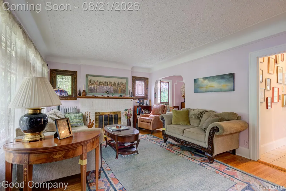 23 Hanover Road Pleasant Ridge City, MI 48069