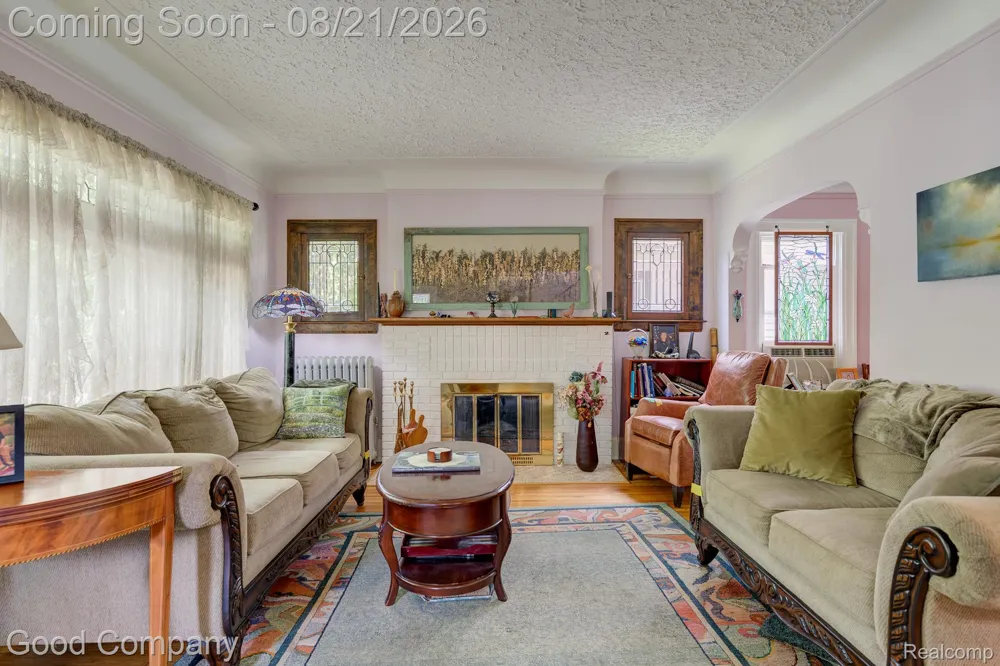 23 Hanover Road Pleasant Ridge City, MI 48069