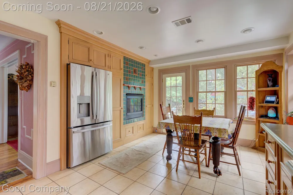 23 Hanover Road Pleasant Ridge City, MI 48069