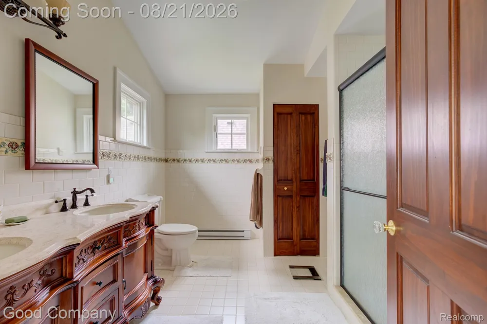 23 Hanover Road Pleasant Ridge City, MI 48069