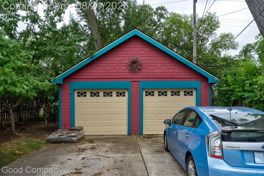 23 Hanover Road Pleasant Ridge City, MI 48069