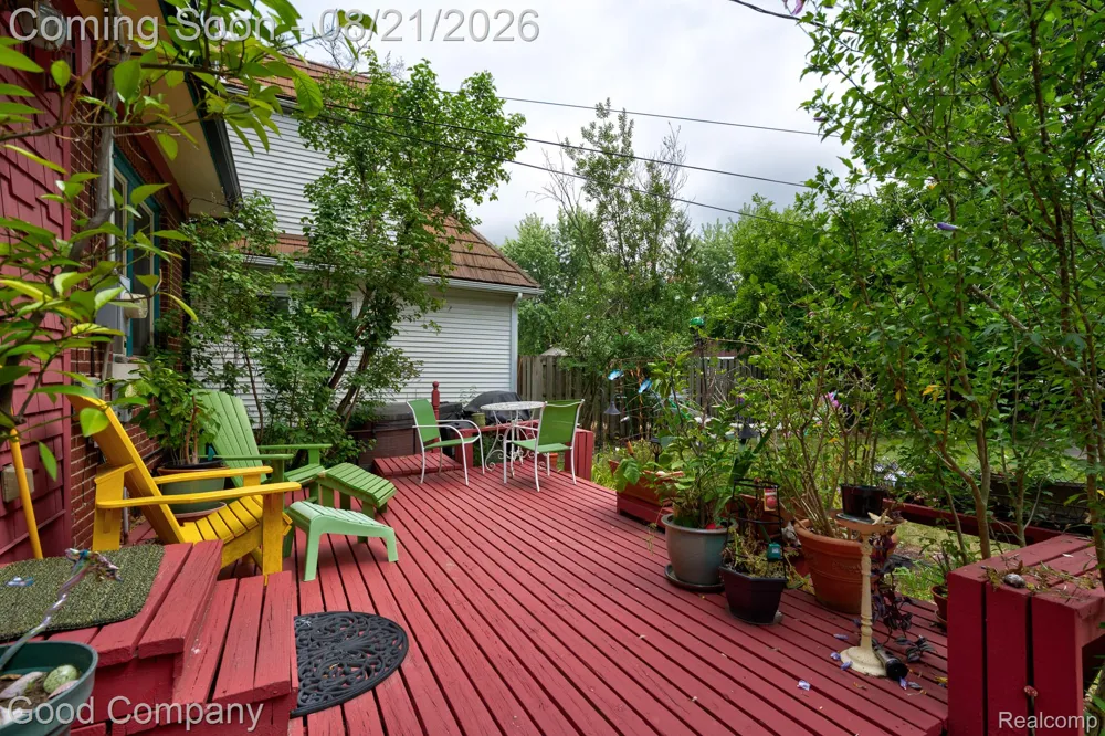 23 Hanover Road Pleasant Ridge City, MI 48069