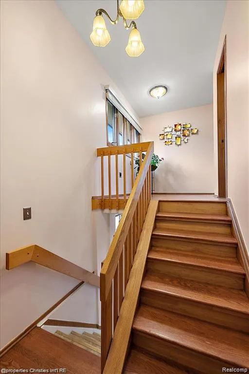 4566 Walden Drive Bloomfield Hills City, MI 48301