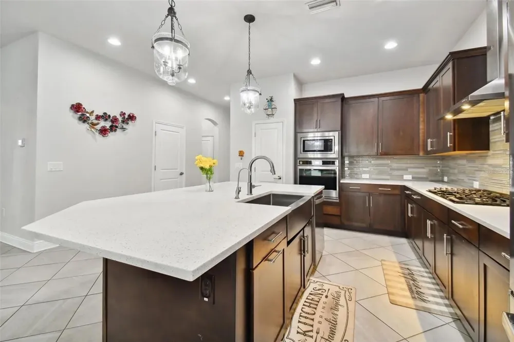 2776 SATILLA LOOP Odessa, FL 33556
