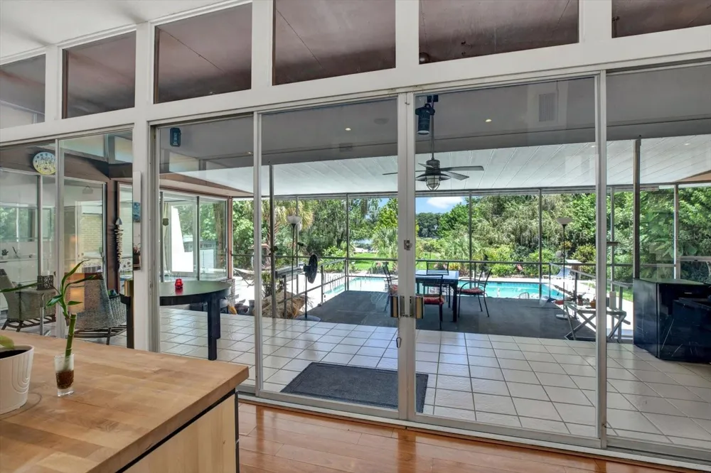 5708 PURITAN ROAD Tampa, FL 33617