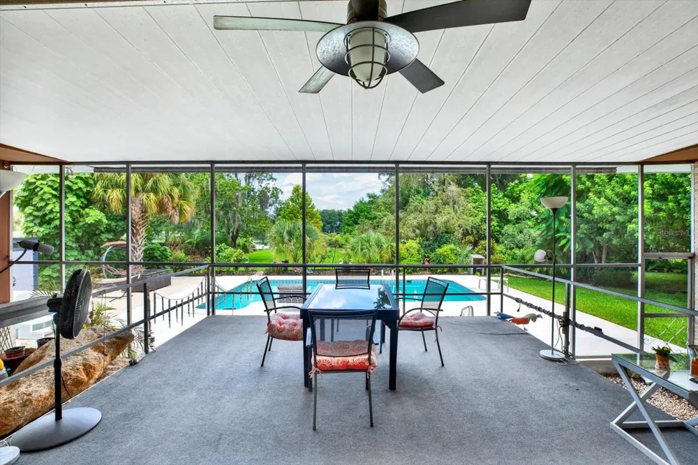 5708 PURITAN ROAD Tampa, FL 33617