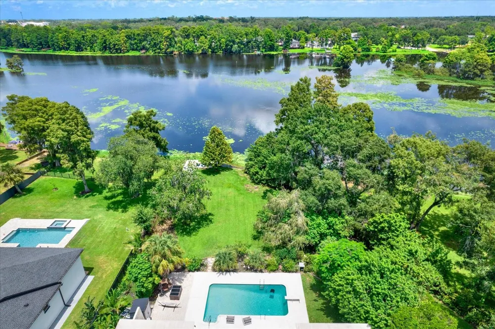 5708 PURITAN ROAD Tampa, FL 33617