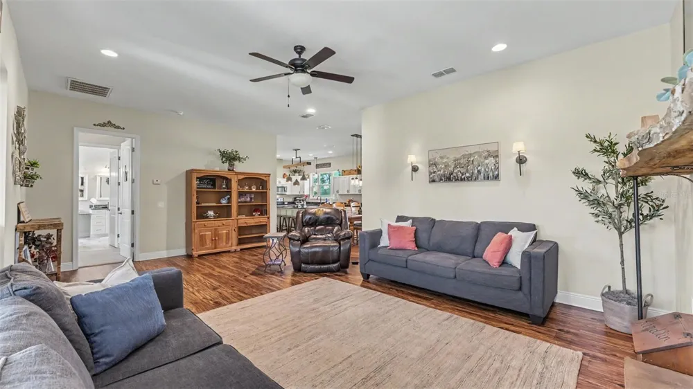 36431 FLORRIE MAE LANE Dade City, FL 33523