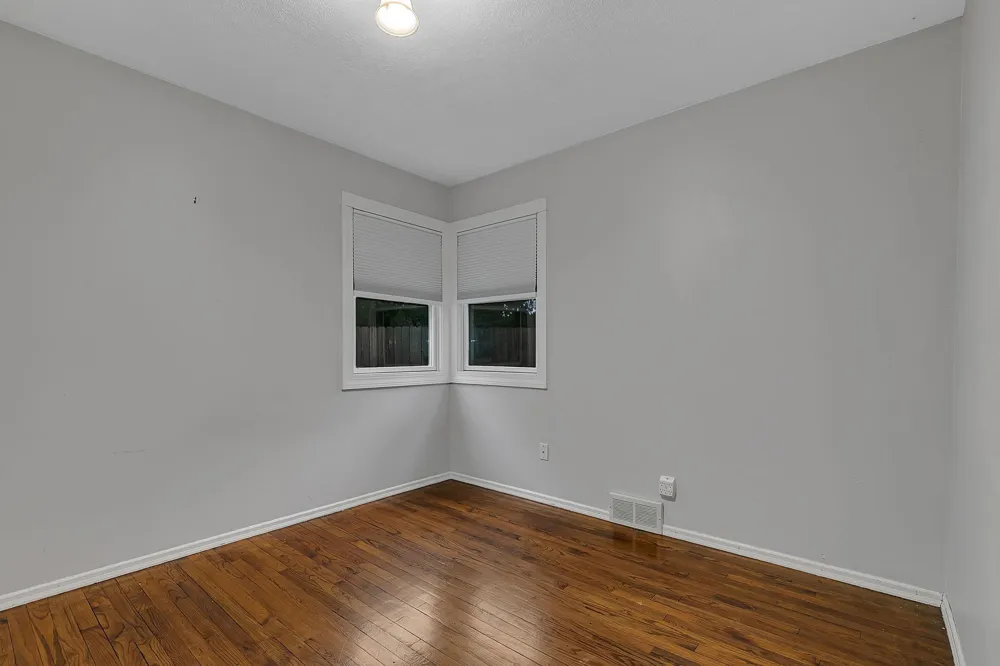 10206 Lakeview Drive W Minnetonka, MN 55305