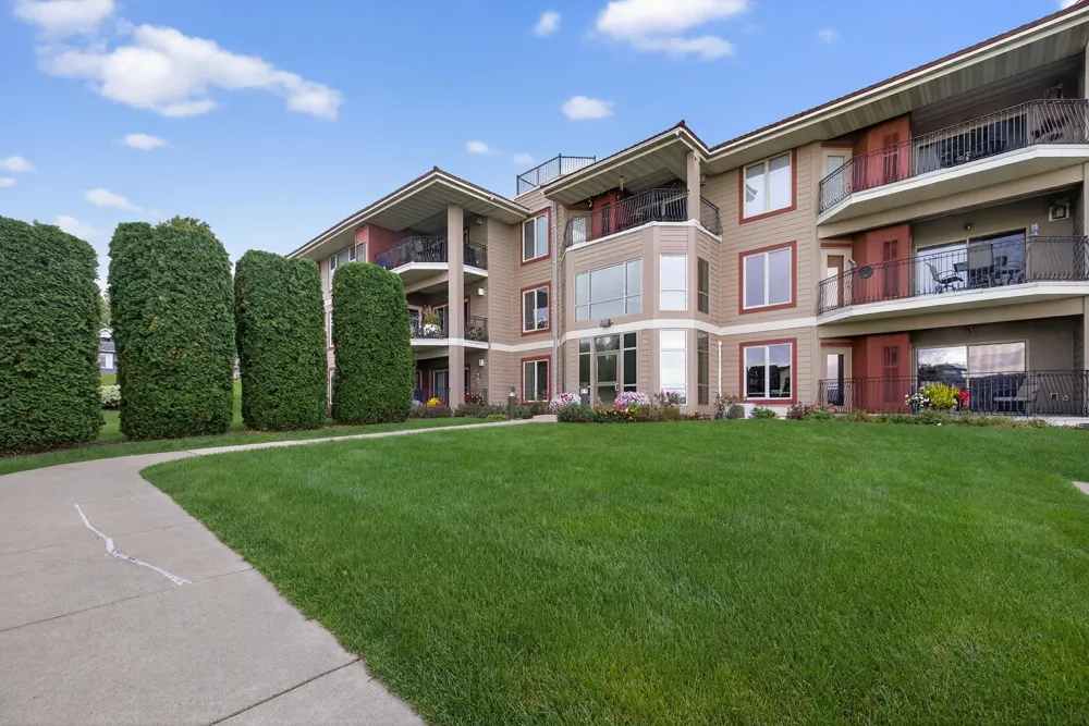 1401 Lakeshore Drive #206 Lake City, MN 55041