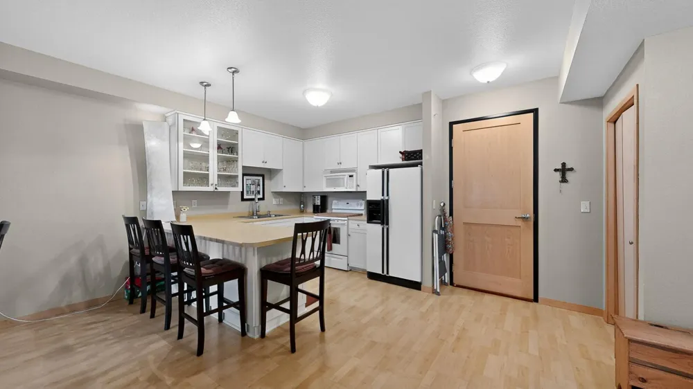 1401 Lakeshore Drive #206 Lake City, MN 55041