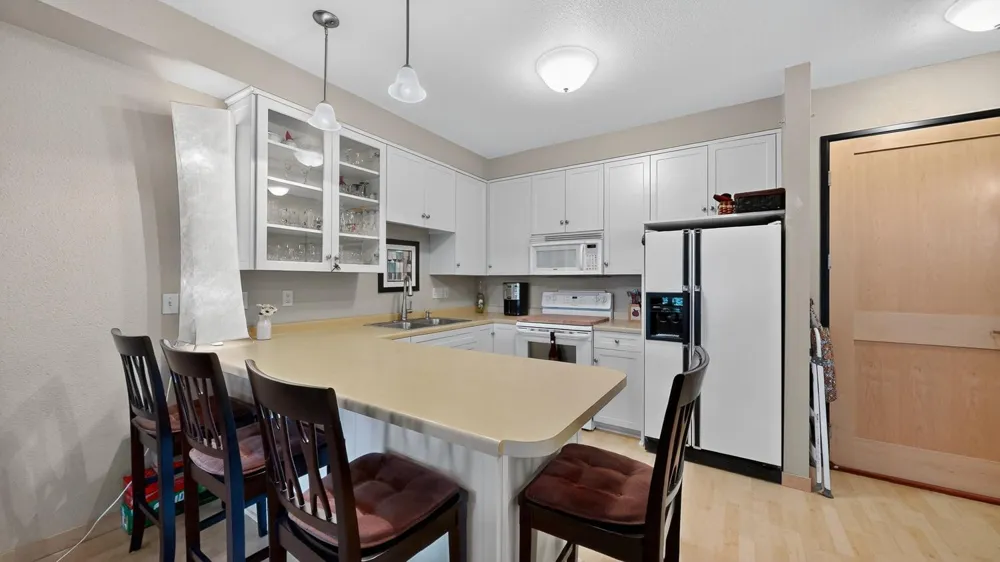 1401 Lakeshore Drive #206 Lake City, MN 55041