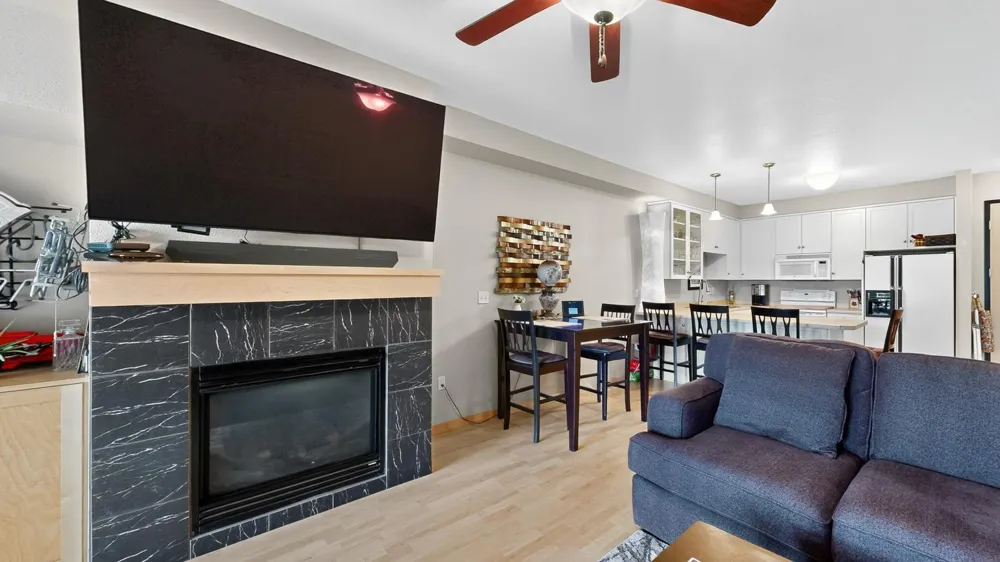 1401 Lakeshore Drive #206 Lake City, MN 55041