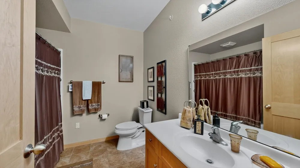 1401 Lakeshore Drive #206 Lake City, MN 55041