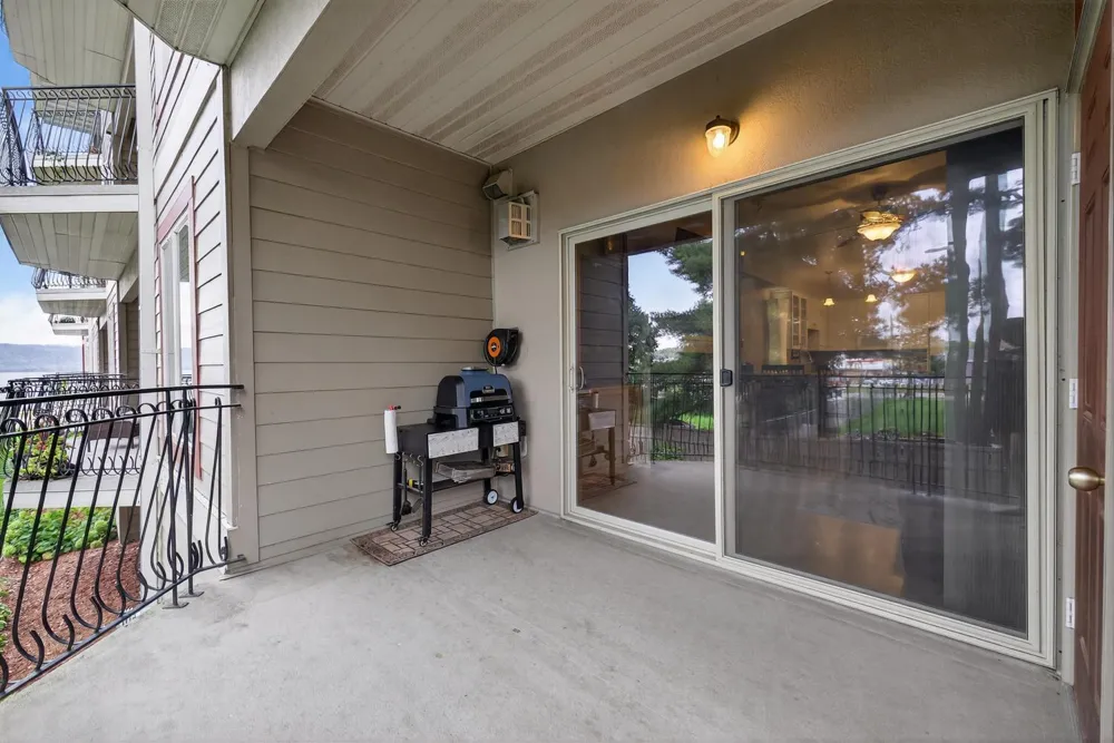 1401 Lakeshore Drive #206 Lake City, MN 55041