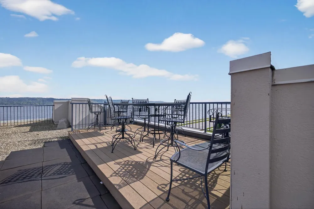 1401 Lakeshore Drive #206 Lake City, MN 55041