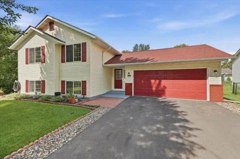 4894 190th Street W