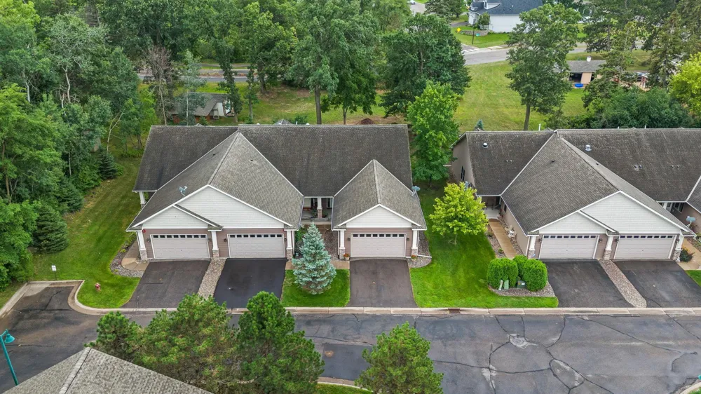 5845 Oakgreen Court Stillwater, MN 55082