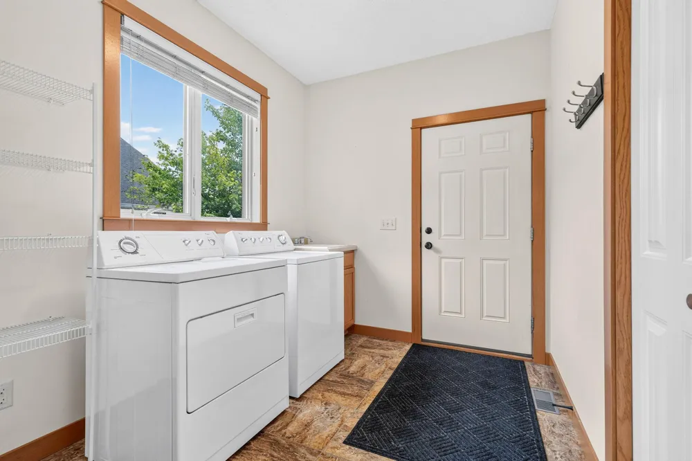 5845 Oakgreen Court Stillwater, MN 55082