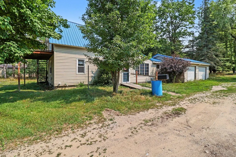 3601 Sass Road Manistee, MI 49660