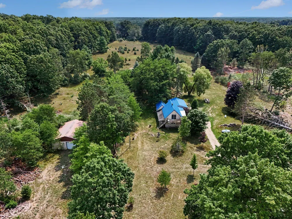 3601 Sass Road Manistee, MI 49660