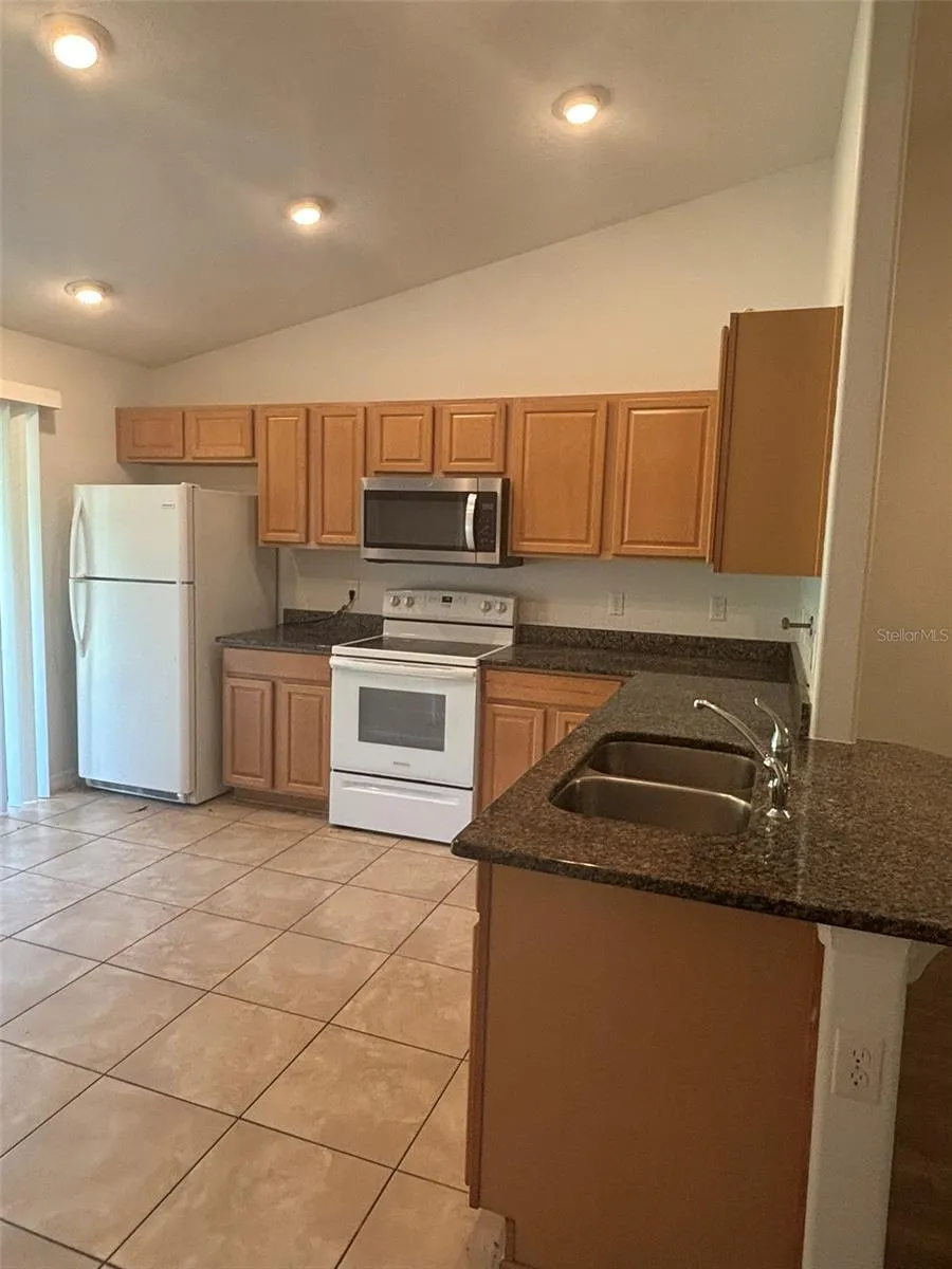 6 WOOD AMBER LANE #B Palm Coast, FL 32164