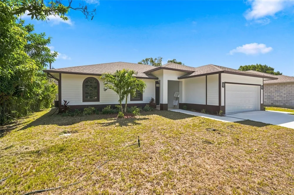 2356 30TH AVENUE SW Vero Beach, FL 32968