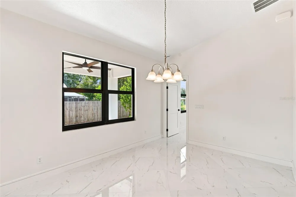 2356 30TH AVENUE SW Vero Beach, FL 32968