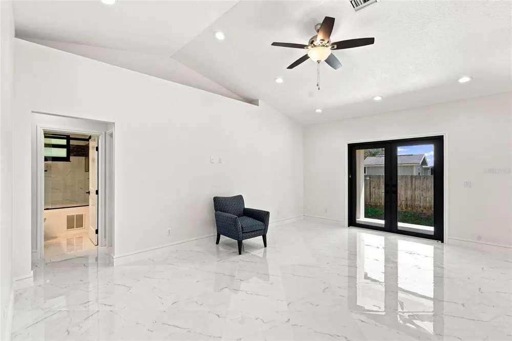 2356 30TH AVENUE SW Vero Beach, FL 32968