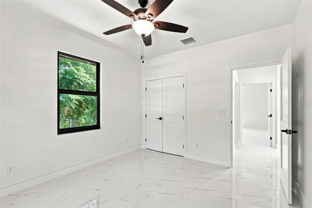 2356 30TH AVENUE SW Vero Beach, FL 32968