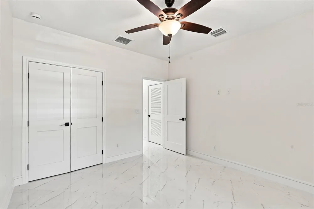 2356 30TH AVENUE SW Vero Beach, FL 32968