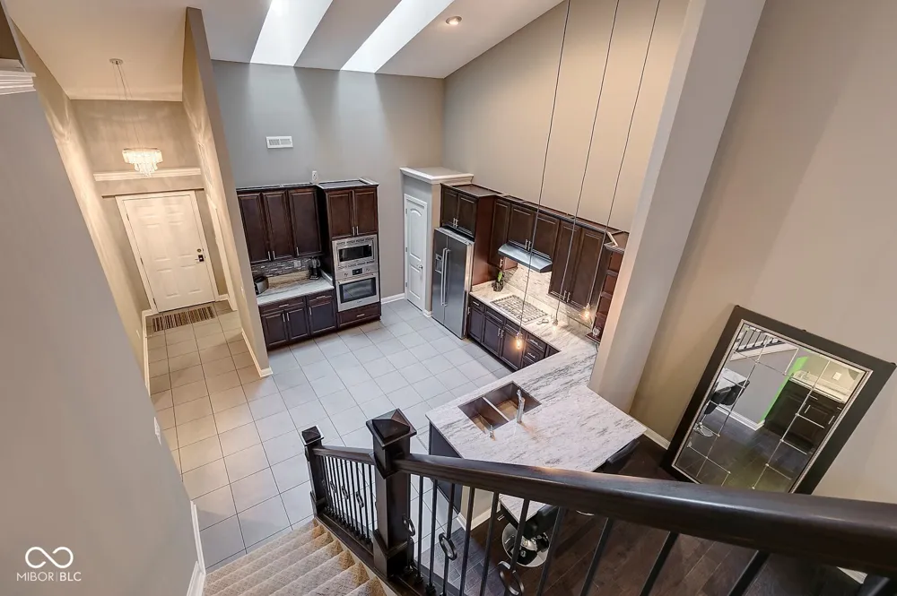 9732 Highpoint Ridge #101 Fishers, IN 46037