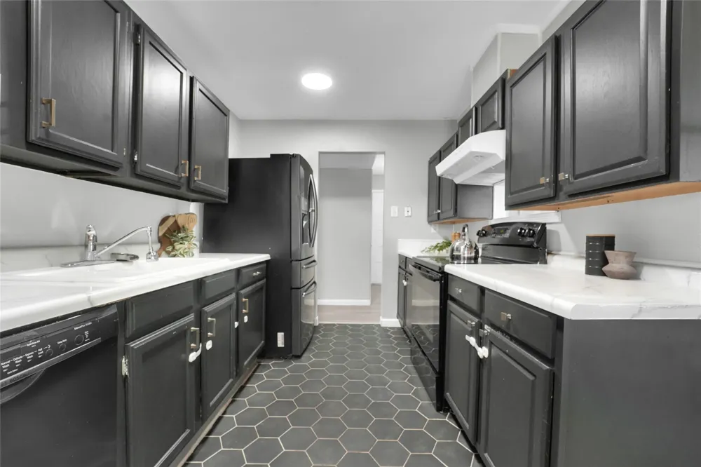 225 Rockcrest Drive Mesquite, TX 75150