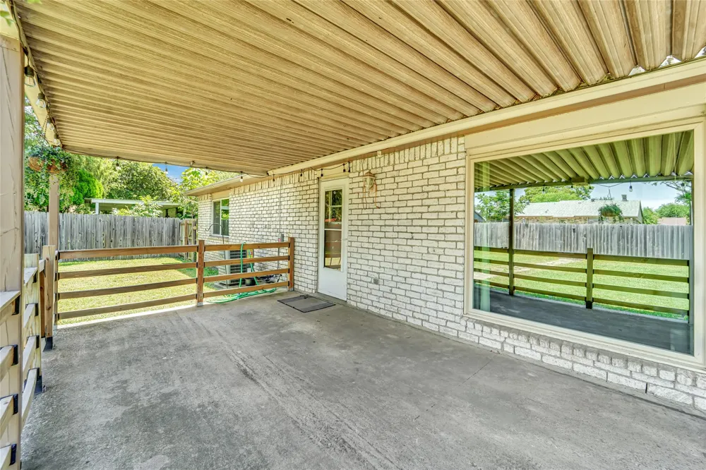 225 Rockcrest Drive Mesquite, TX 75150