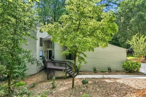 8810 North Mount Drive