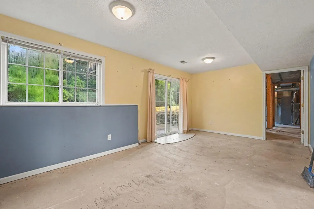 25740 Chaty Lane Gobles, MI 49055