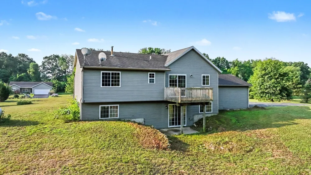25740 Chaty Lane Gobles, MI 49055