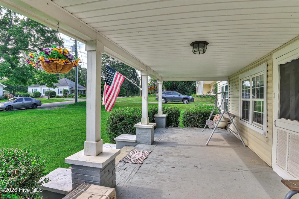 208 West Terrace Street Edgefield, SC 29824