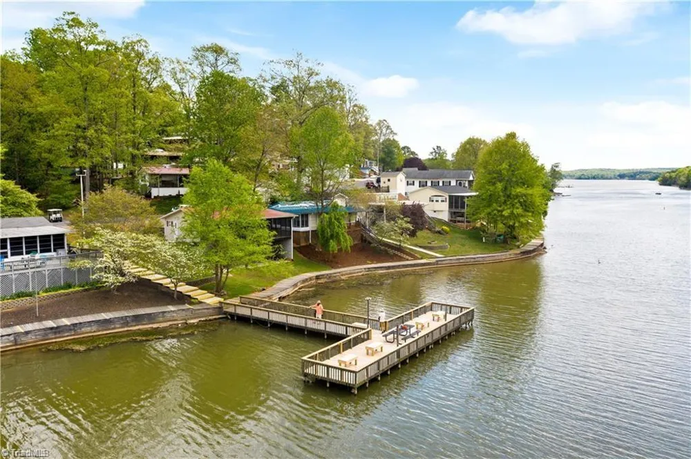 331 Mount View Lane New London, NC 28127