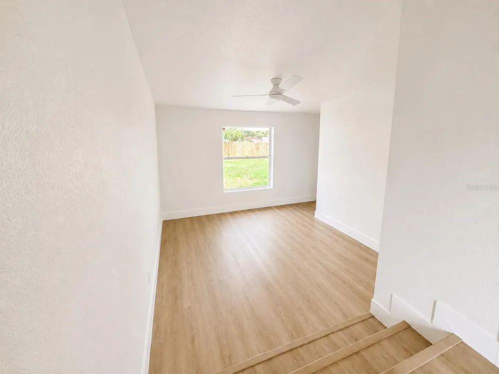 8713 EDISON AVENUE Tampa, FL 33604
