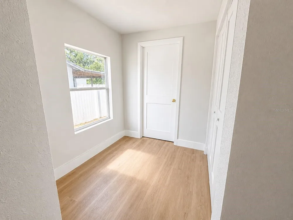 8713 EDISON AVENUE Tampa, FL 33604