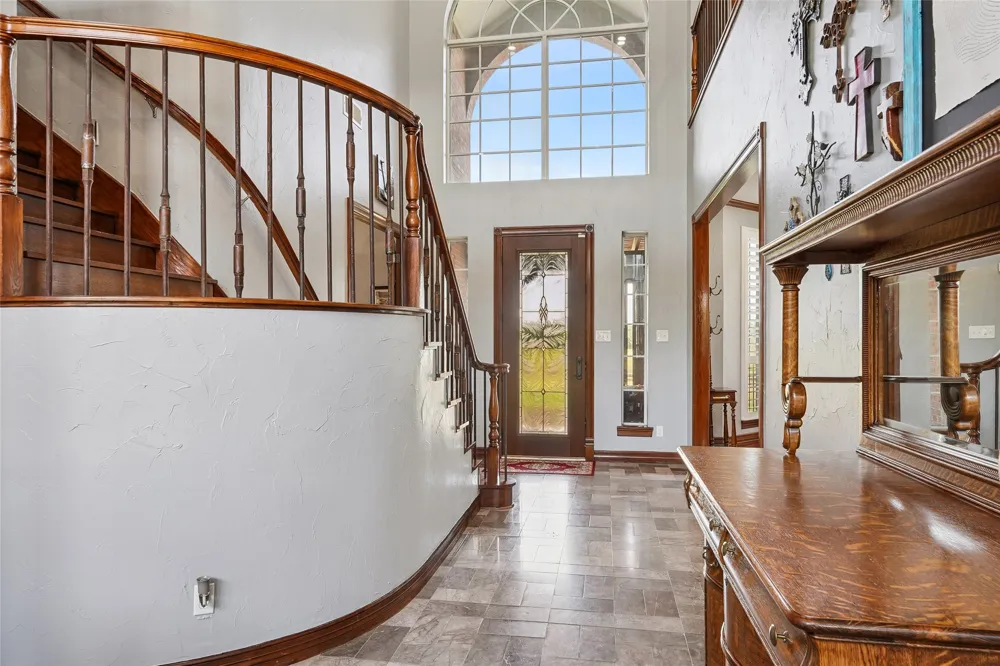 2380 W Sherman Drive Aubrey, TX 76227