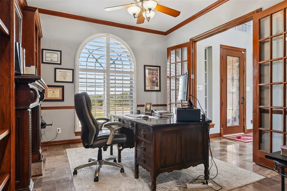2380 W Sherman Drive Aubrey, TX 76227