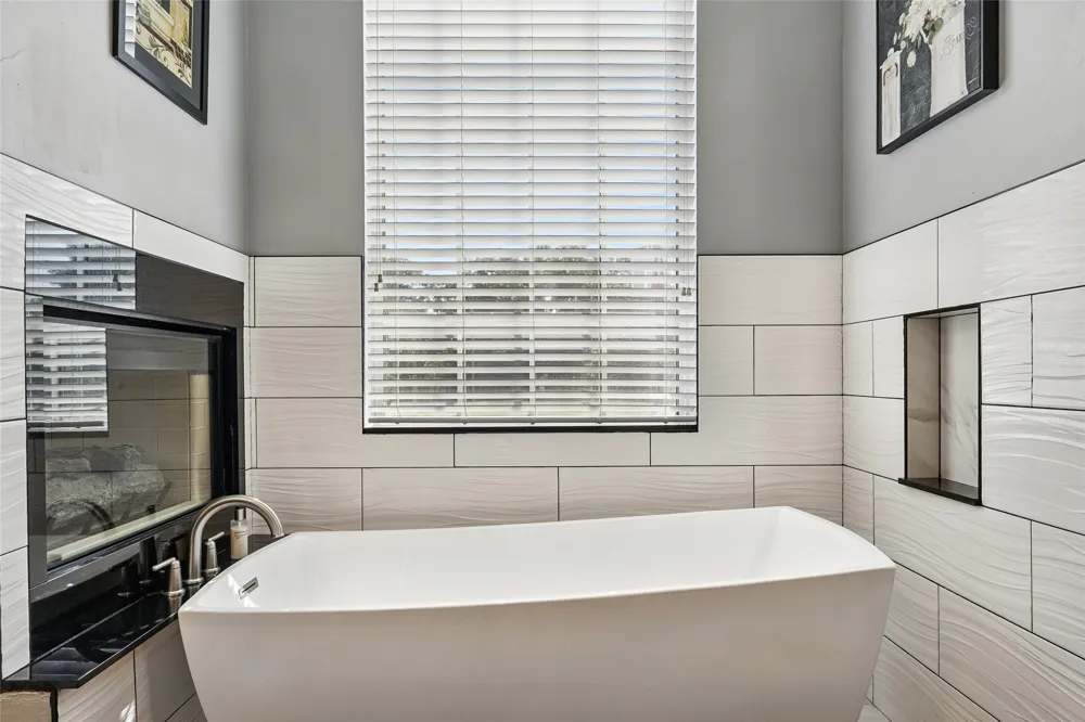 2380 W Sherman Drive Aubrey, TX 76227