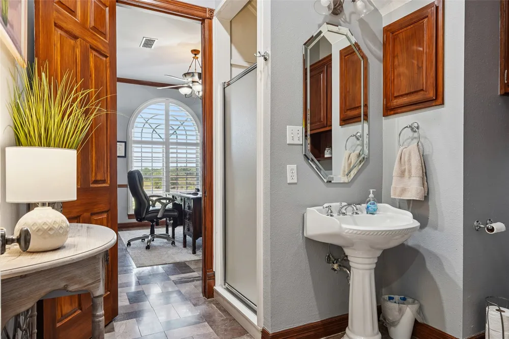 2380 W Sherman Drive Aubrey, TX 76227