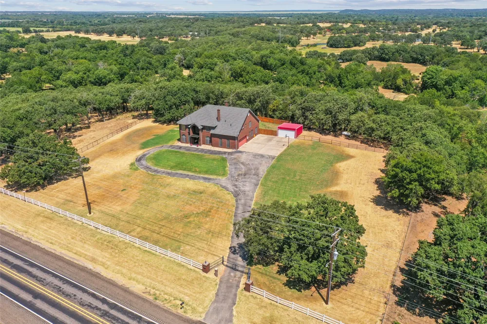 2380 W Sherman Drive Aubrey, TX 76227