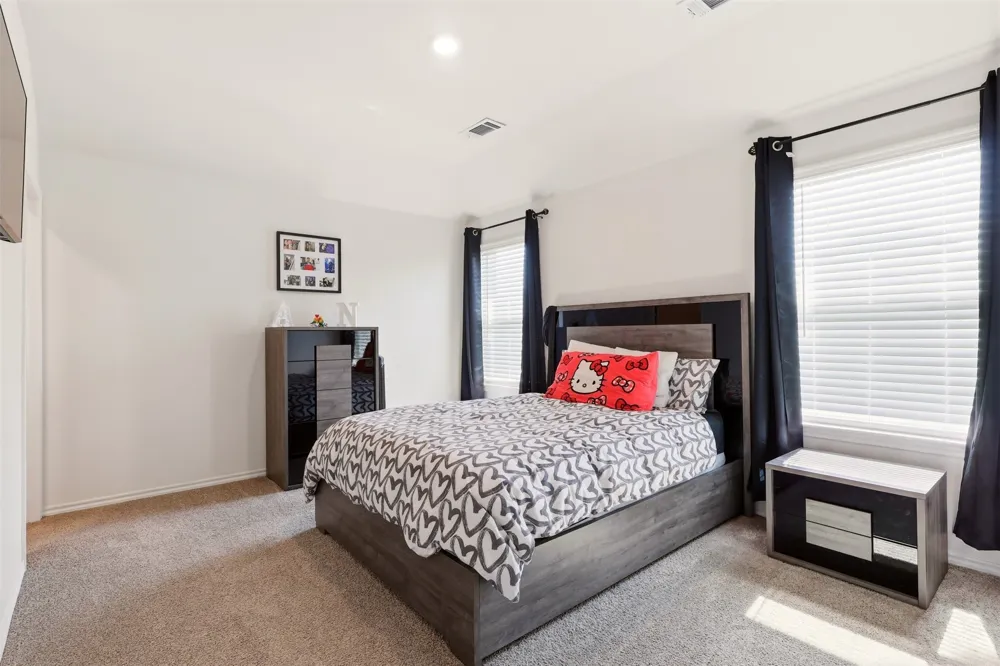 1302 Olivewood Place Crandall, TX 75114