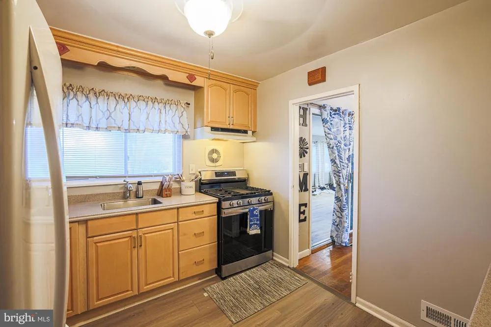 8200 HARRIS AVENUE Baltimore, MD 21234