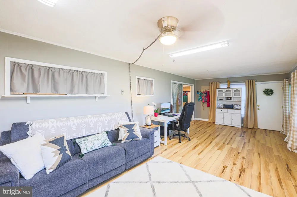 8200 HARRIS AVENUE Baltimore, MD 21234