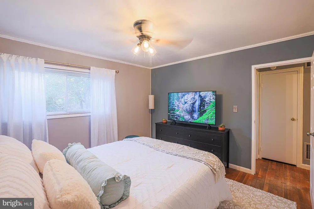 8200 HARRIS AVENUE Baltimore, MD 21234